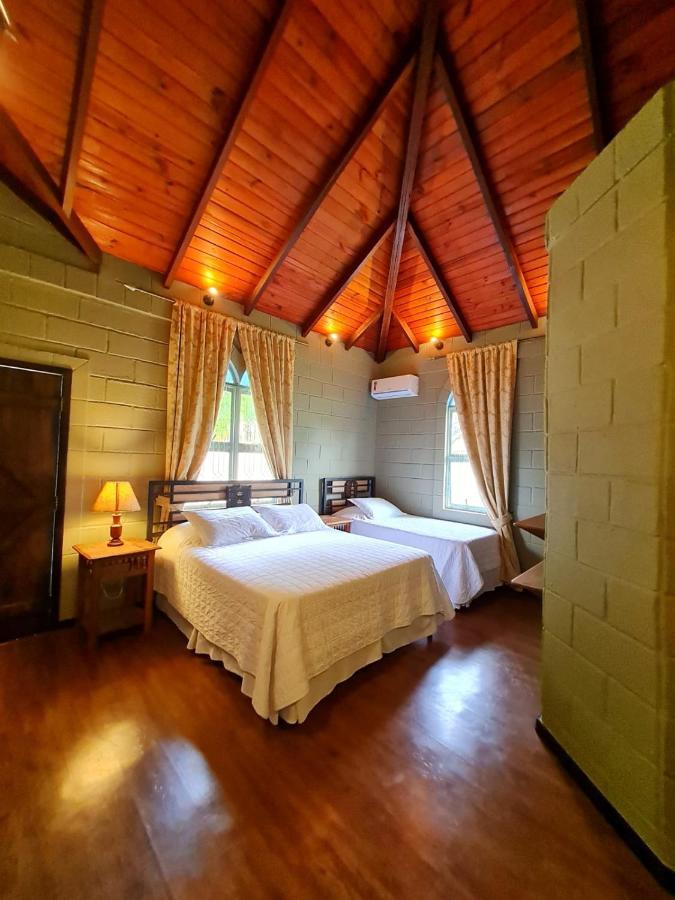 Pousada Camelot Inn Alto Paraíso de Goiás Exterior photo